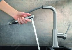 Blanco Lanora S-F - Keukenraan Met Uittrekbare Sproeikop, Neerklapbaar, Geborsteld Rvs 526180 -Philips Verkoop 72c7bc04d0dbfcc62f51008f