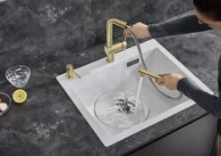 Blanco Linus S - Keukenkraan Met Uittrekbare Sproeikop, Satijn Goud 526684 -Philips Verkoop a8b485448fd9b052221755f7